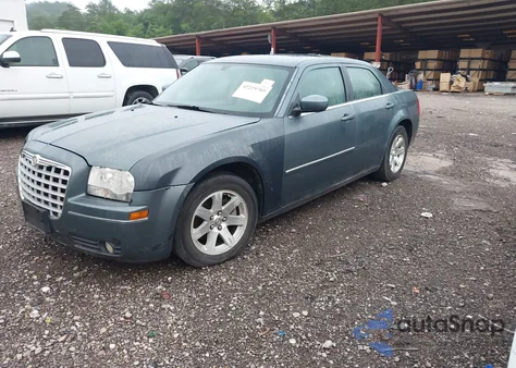 2006 Chrysler 300 Touring из США, поврежденный, VIN 2C3KA53G26H127935